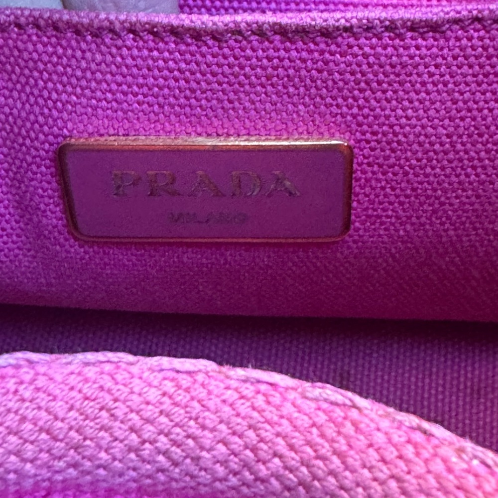 💖 ‼️SALE‼️PRADA’s Perfect Pink Canapa! 💖 - Picture 4 of 7